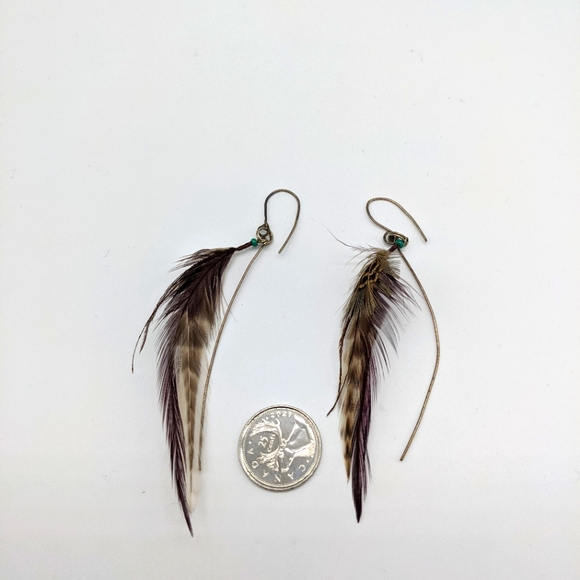 .925, Glass Bead and Feather Earrings - Picture 1 of 6